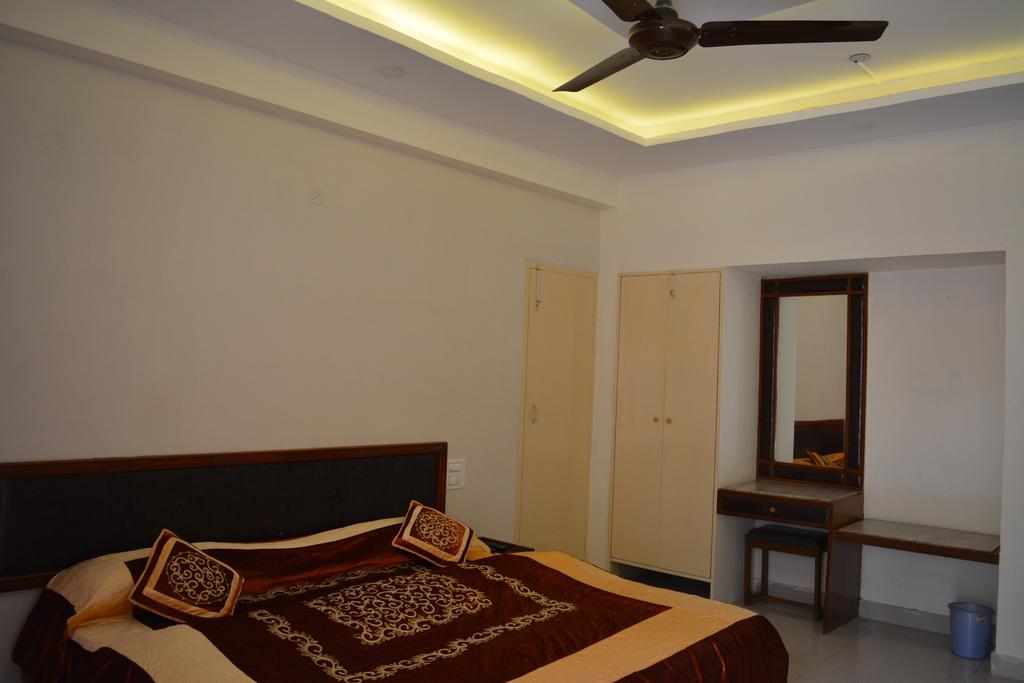 Hotel Mansarover International Haridwār Exterior foto