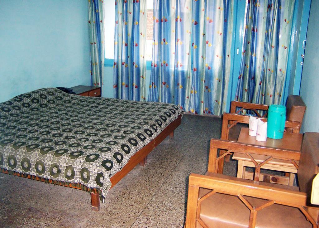 Hotel Mansarover International Haridwār Cameră foto