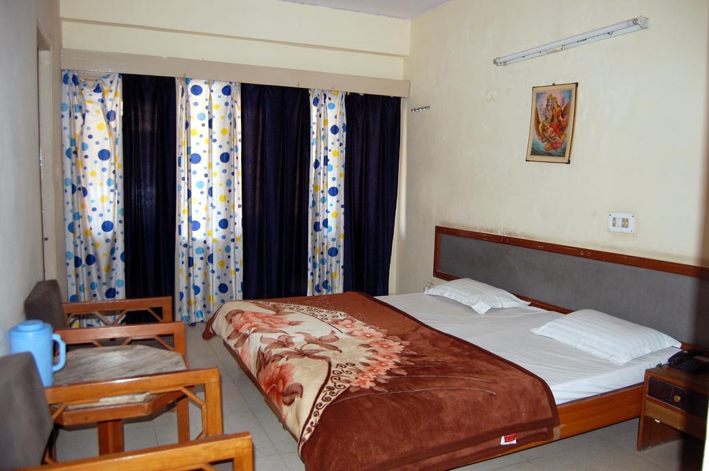 Hotel Mansarover International Haridwār Cameră foto
